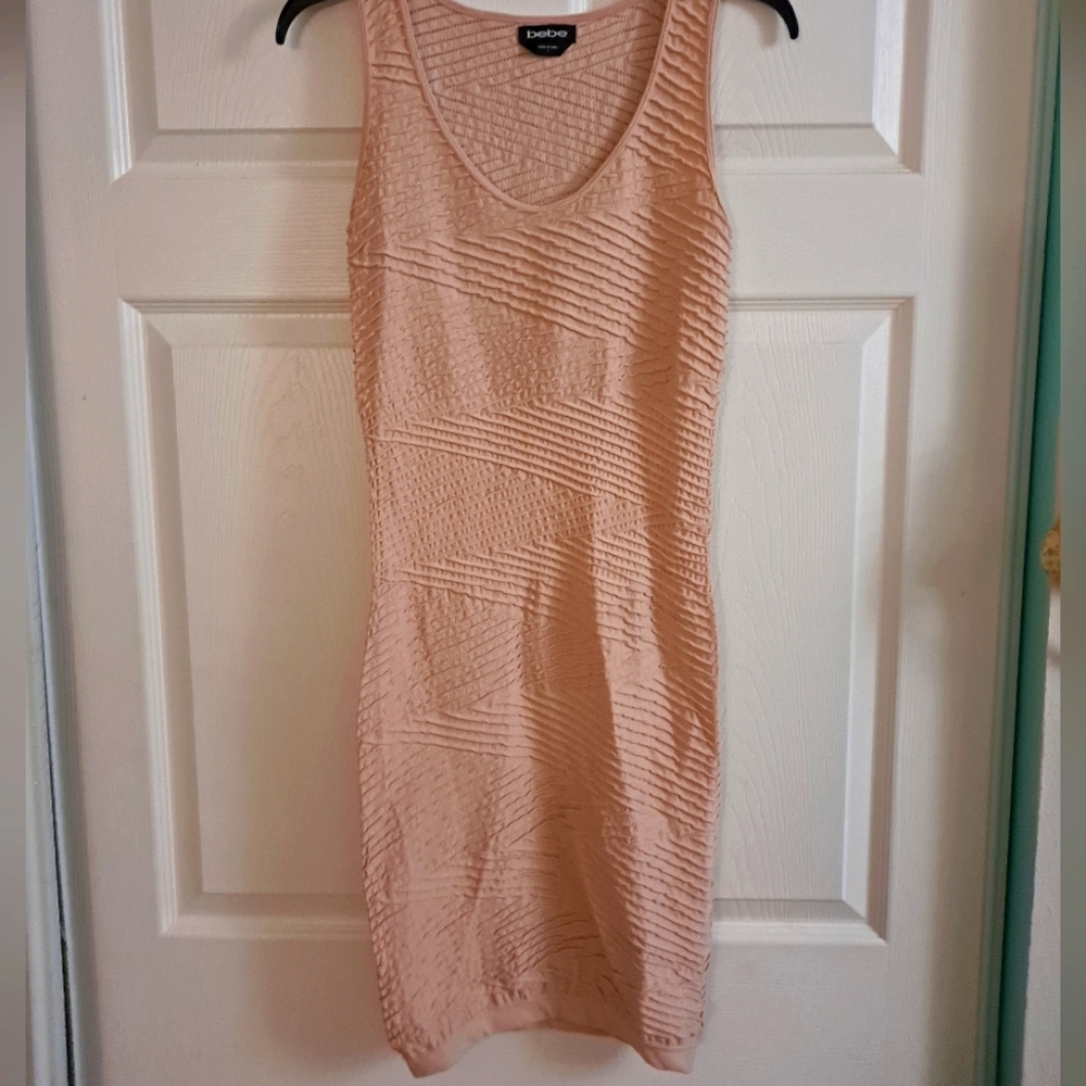Sleeveless dress